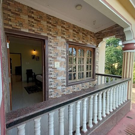 Pappa'S Guest House Arambol Exterior photo