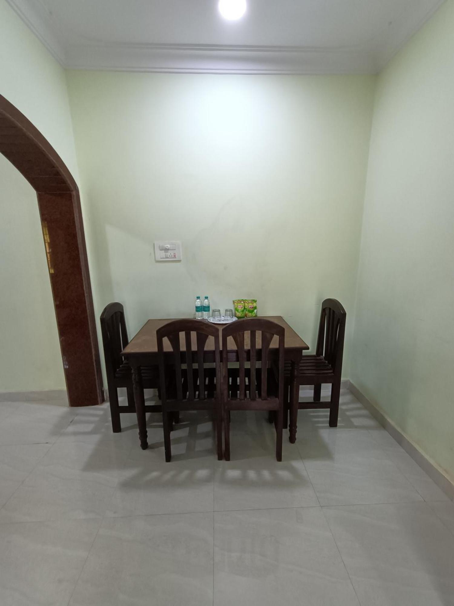 Pappa'S Guest House Arambol Exterior photo